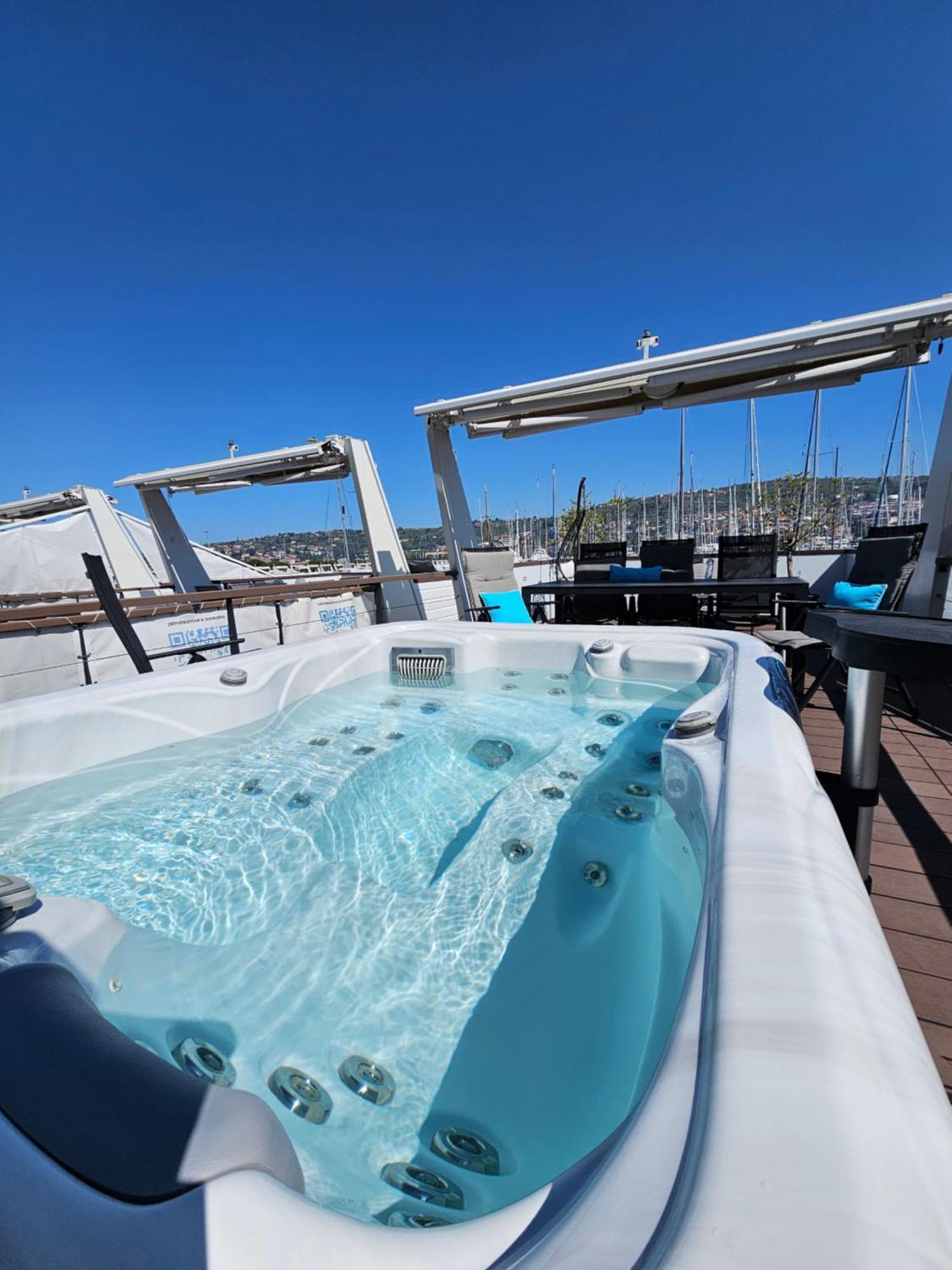 Floating Sea House - Vital Lux 波尔托罗 外观 照片